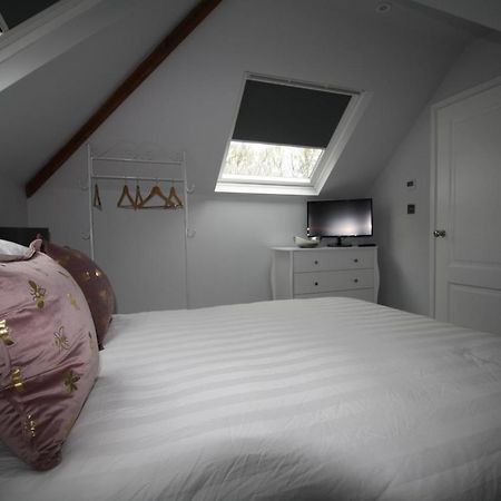 Ryefield Cottage - Luxurious Self-Catered Holiday Cottage With A Log Burner Chichester Exterior foto