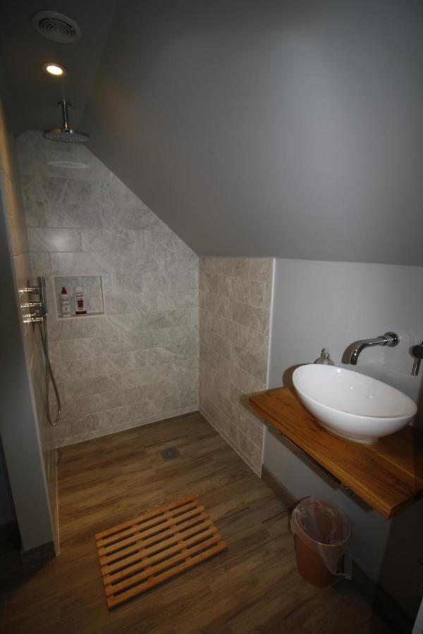 Ryefield Cottage - Luxurious Self-Catered Holiday Cottage With A Log Burner Chichester Exterior foto